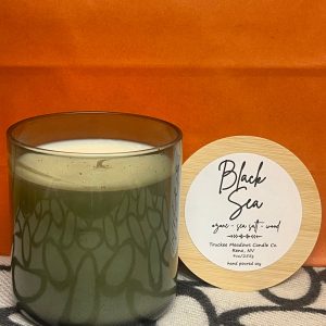 Black Sea – Hand-Poured Soy Candle (9 oz)